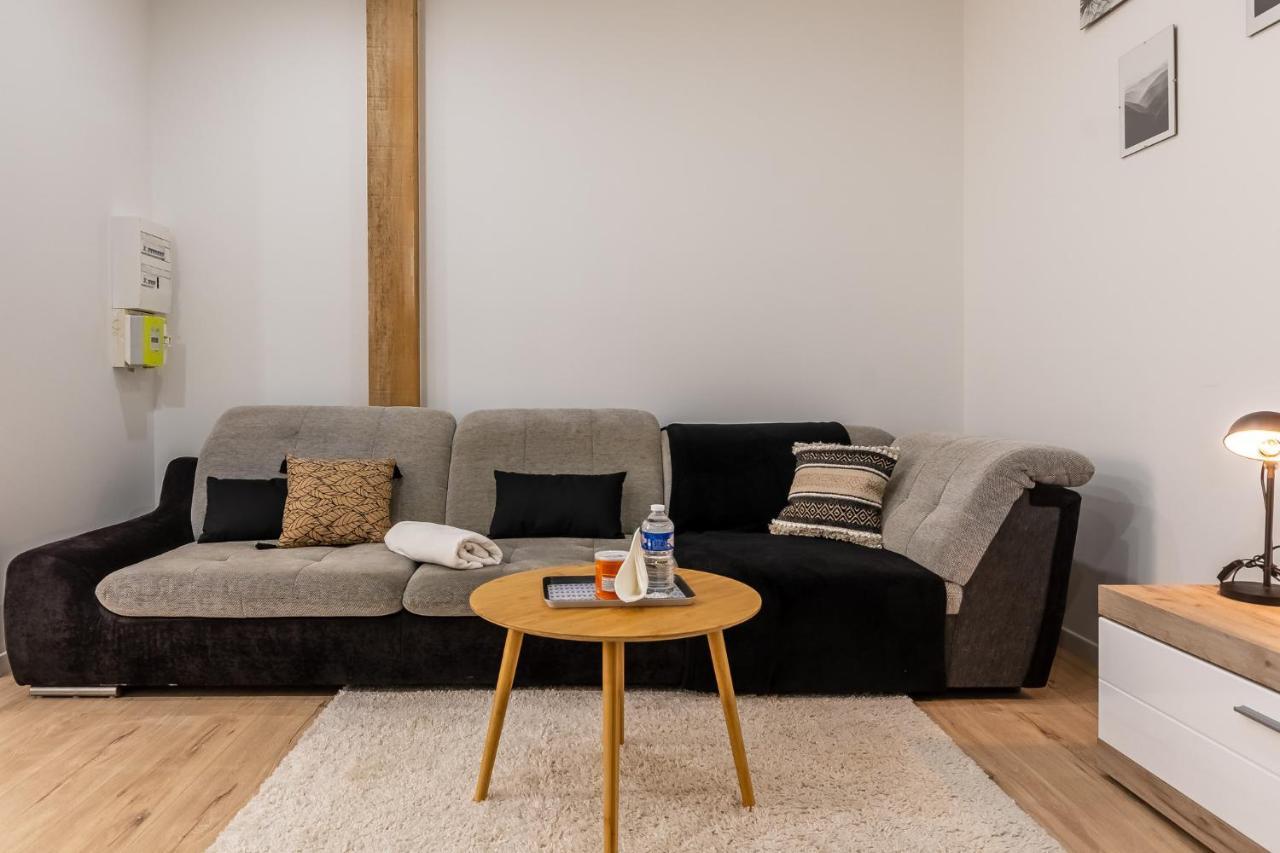 Les Huisselets 4 Appartement Montbéliard Buitenkant foto